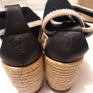Tory burch sandals